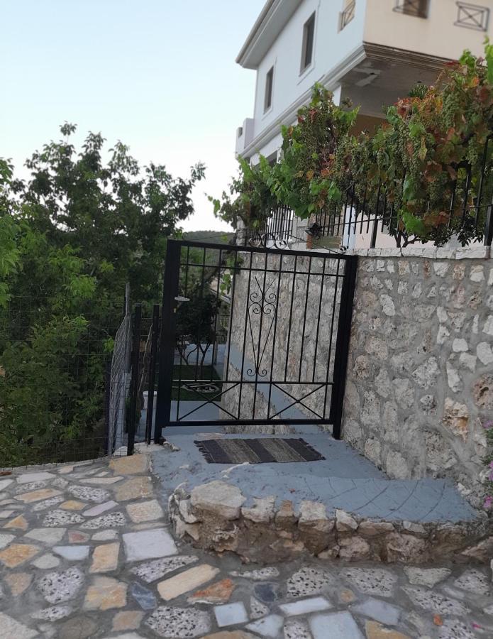 Byron House Parga Exterior foto